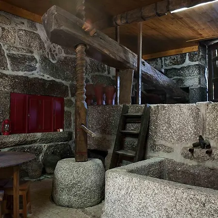 Casa De S. Faustino De Fridao